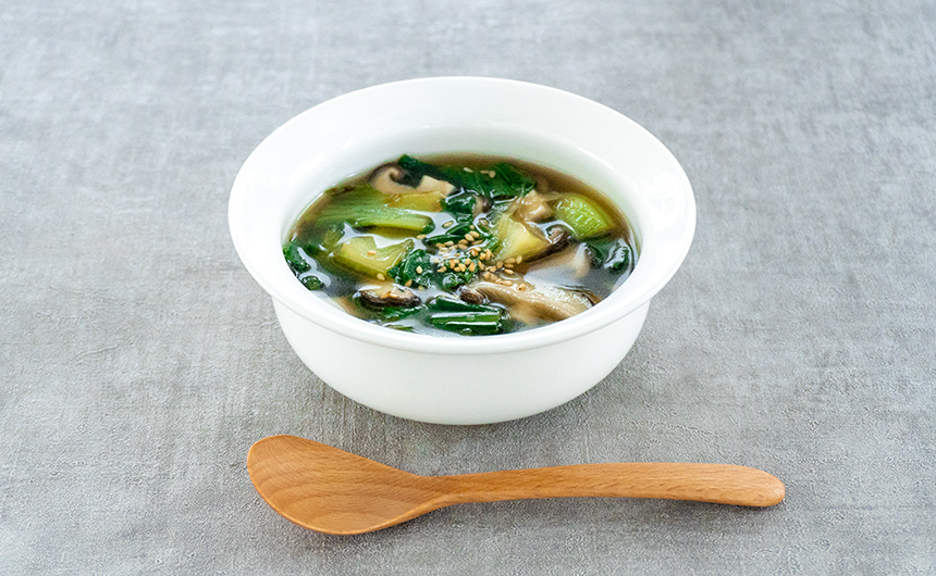 青梗菜と椎茸の中華スープ