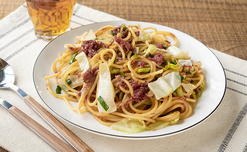 コンビーフとキャベツの和風スパゲッティ
