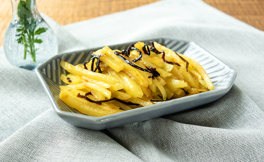 じゃがいもと塩昆布のあっさり炒め