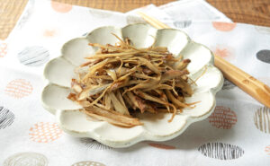 今週のおかず3品：ごぼうのみそ炒め