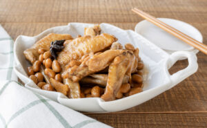 今週のおかず3品：手羽先と大豆の中華煮
